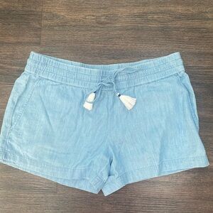 NWT Vineyard Vines Chambray Shorts